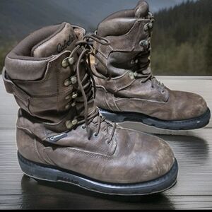 Cabela's Outfitter Goretex Boots Men's Size 10.5 Leather Hiking Hunting Camping